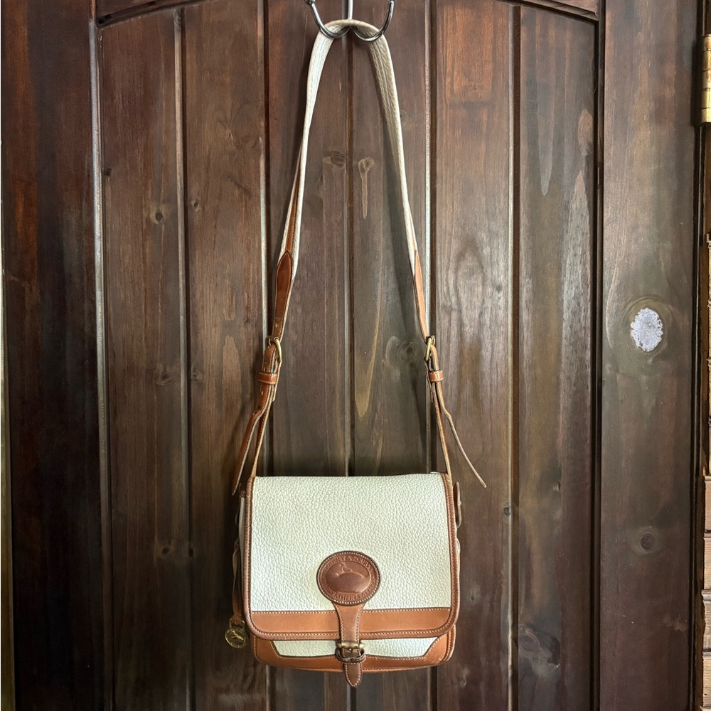 Vintage Dooney & Bourke Cream and Brown Pebbled Leather Small Crossbody - Picture 2 of 13